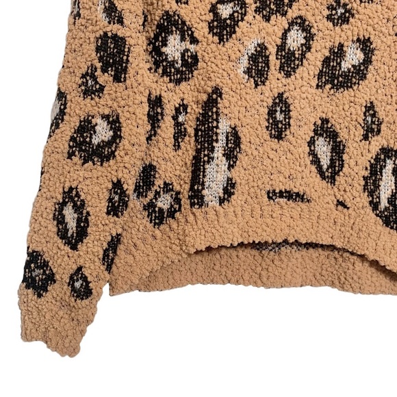 ❌SOLD❌ Freshman Leopard Print Popcorn Knit Sweater Fuzzy Fluffy Neutral Large - Picture 3 of 8